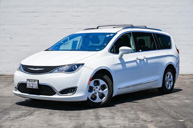 2017 Chrysler Pacifica Touring-L Plus