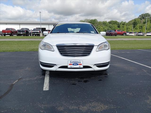 2014 Chrysler 200 LX
