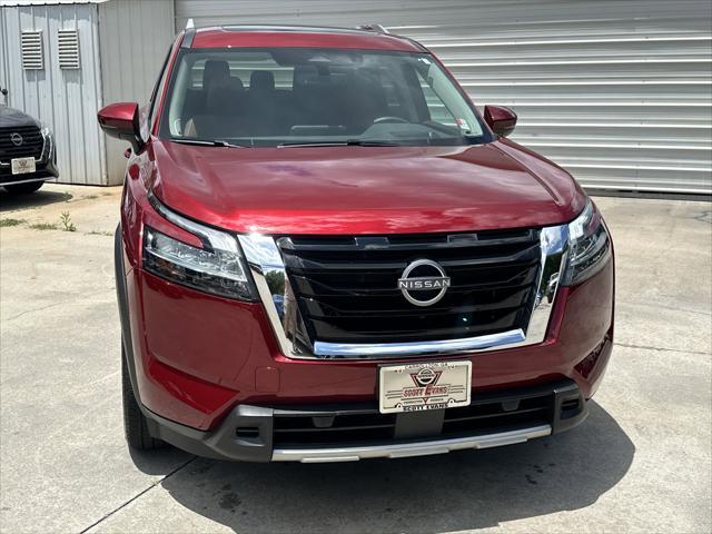 2024 Nissan Pathfinder Platinum FWD