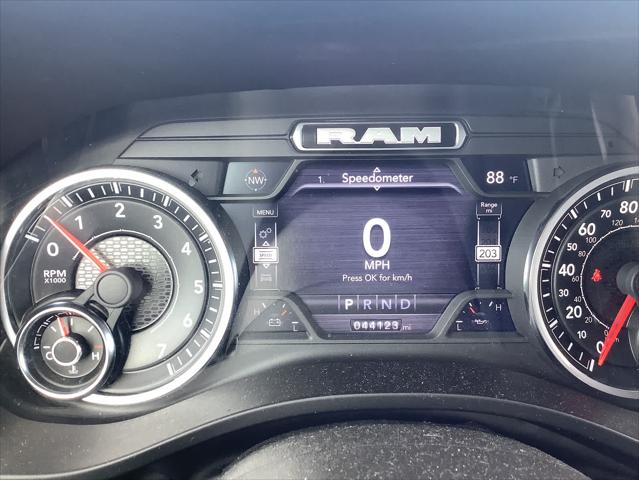 2022 RAM 1500 Lone Star Crew Cab 4x4 57 Box