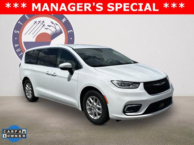 2023 Chrysler Pacifica Touring L
