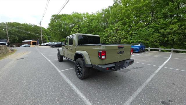 2025 Jeep Gladiator GLADIATOR NIGHTHAWK 4X4