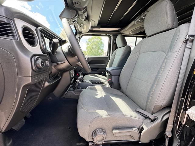 2025 Jeep Wrangler 4-Door Summit 4x4