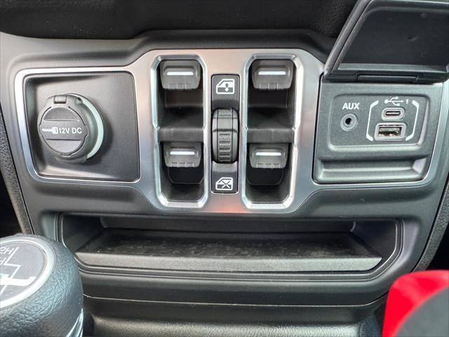 2025 Jeep Wrangler 4-Door Summit 4x4