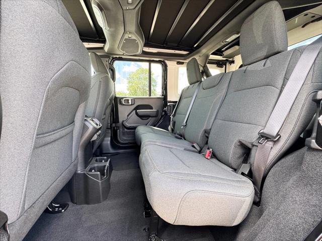 2025 Jeep Wrangler 4-Door Summit 4x4