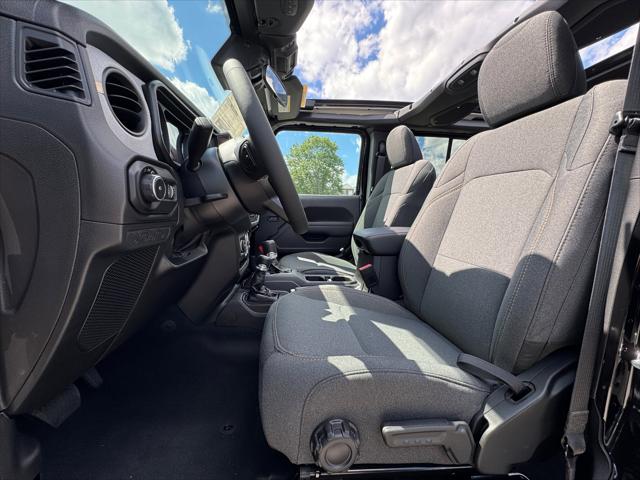 2025 Jeep Wrangler 4-Door Summit 4x4