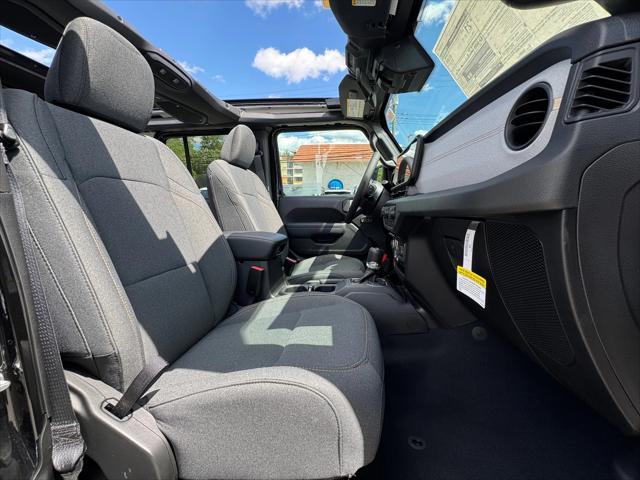 2025 Jeep Wrangler 4-Door Summit 4x4