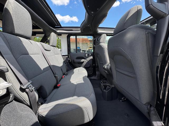 2025 Jeep Wrangler 4-Door Summit 4x4