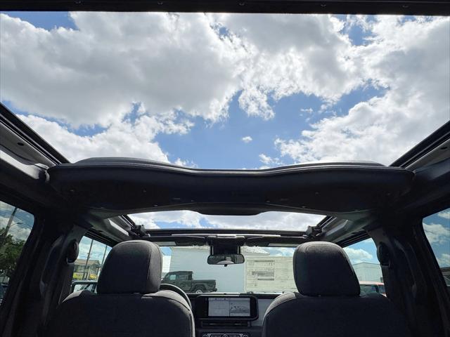 2025 Jeep Wrangler 4-Door Summit 4x4