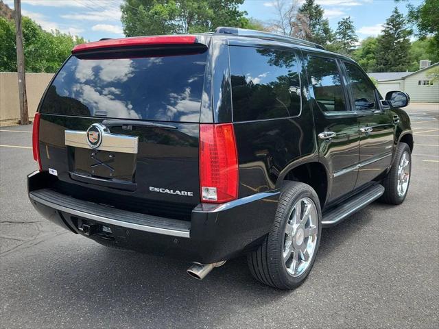 2013 Cadillac Escalade Luxury 2013 Cadillac Escalade Luxury