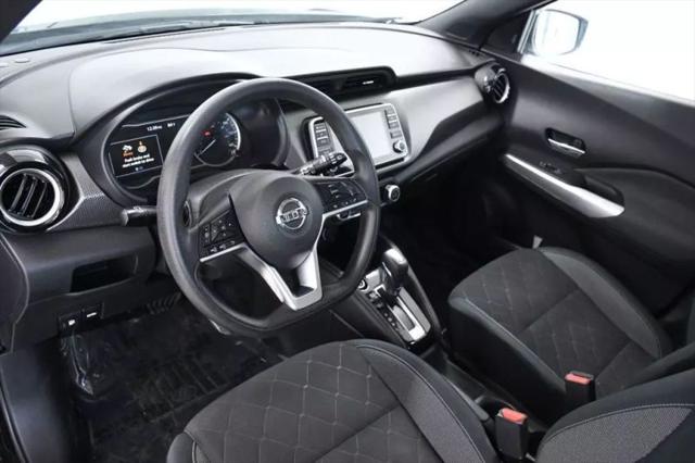 2020 Nissan Kicks SV Xtronic CVT