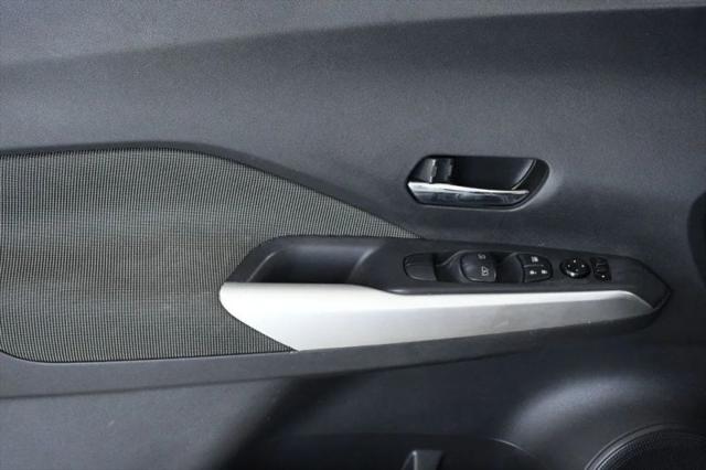 2020 Nissan Kicks SV Xtronic CVT