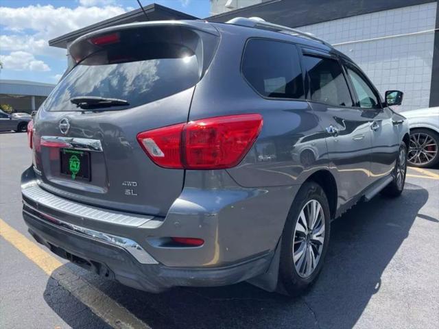 2017 Nissan Pathfinder SL