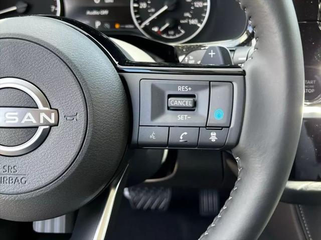2025 Nissan Pathfinder SL 4WD