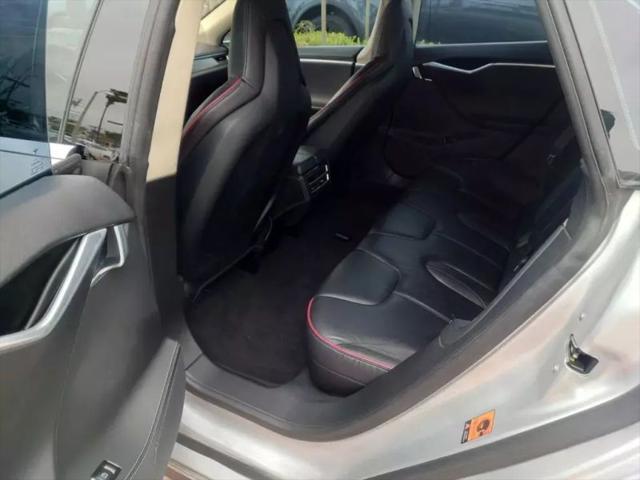 2013 Tesla Model S Performance