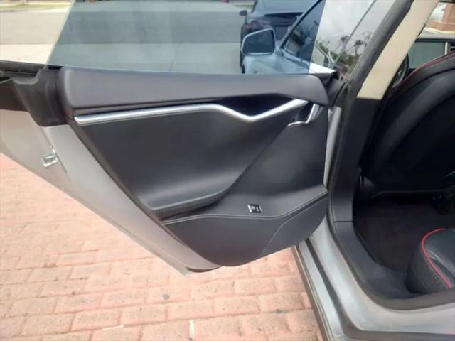 2013 Tesla Model S Performance