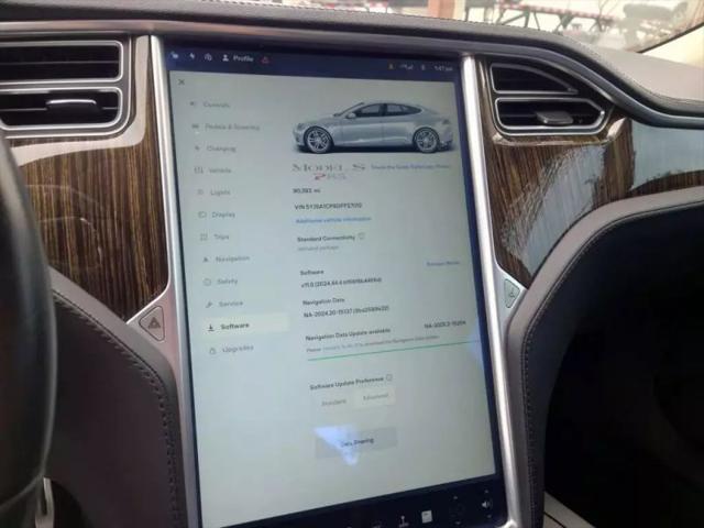 2013 Tesla Model S Performance