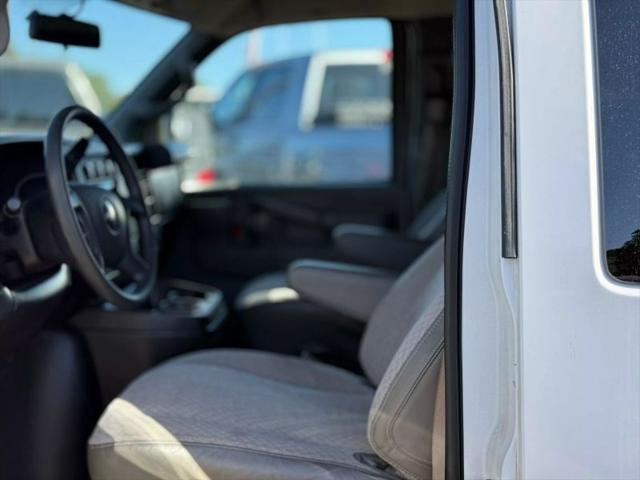 2018 Chevrolet Express LT