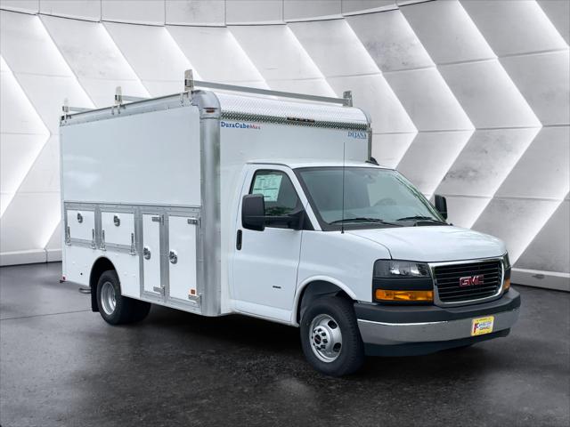 2025 GMC Savana Cutaway Work Van