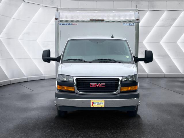 2025 GMC Savana Cutaway Work Van