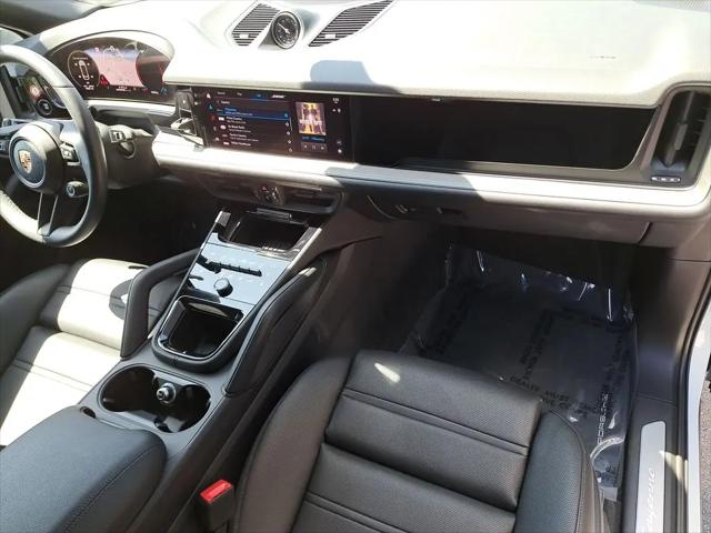 2025 Porsche Cayenne Cayenne