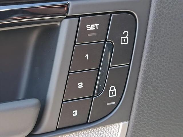 2025 Porsche Cayenne Cayenne