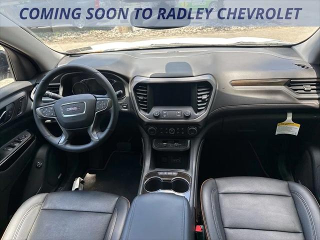 2023 GMC Acadia AWD AT4