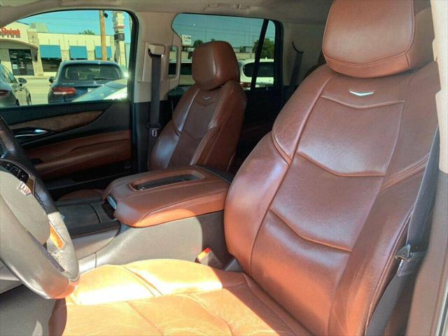 2016 Cadillac Escalade Luxury Collection