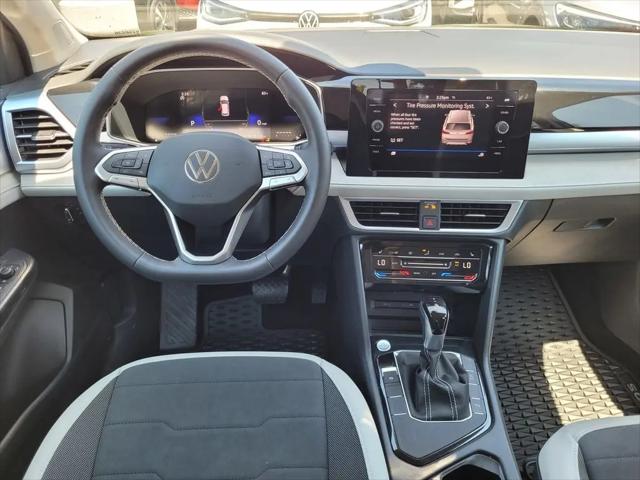 2025 Volkswagen Taos 1.5T SE