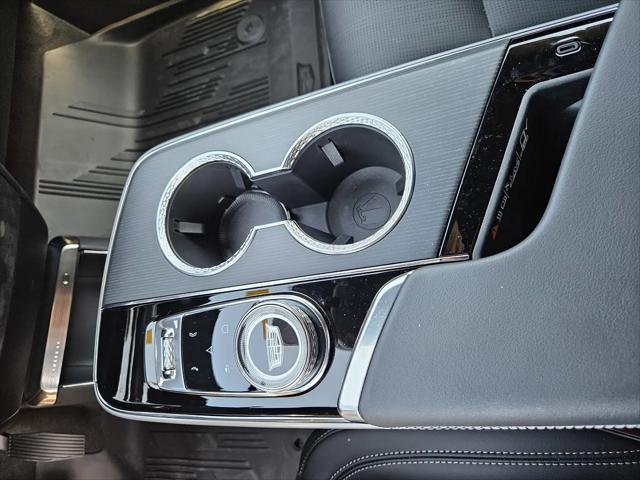 2025 Cadillac iQ Sport 3 RWD