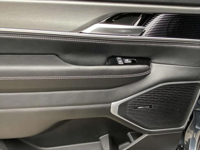 2025 Jeep Wagoneer Series II Carbide 4x4