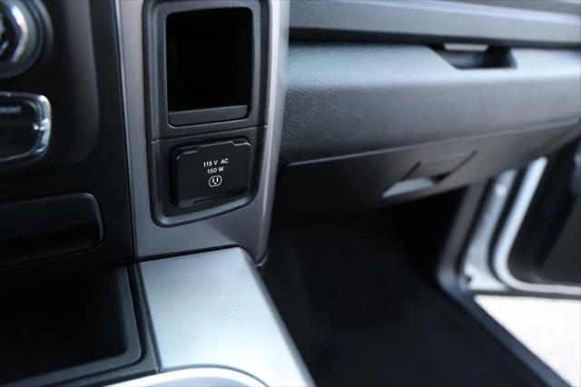 2023 Ram 1500 Classic SLT Crew Cab 4x2 5'7" Box