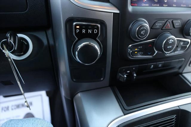 2023 Ram 1500 Classic SLT Crew Cab 4x2 5'7" Box