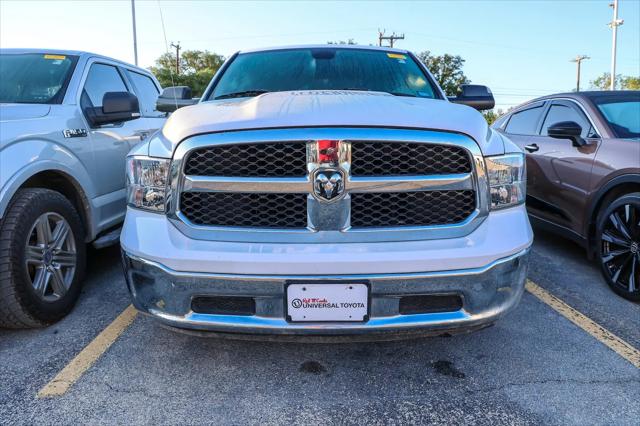2023 Ram 1500 Classic SLT Crew Cab 4x2 5'7" Box
