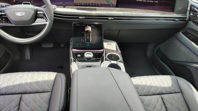 2025 Cadillac Escalade Luxury 1 AWD