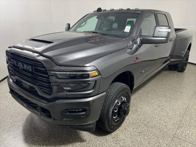 2025 RAM Ram 3500 RAM 3500 LARAMIE MEGA CAB 4X4 64 BOX