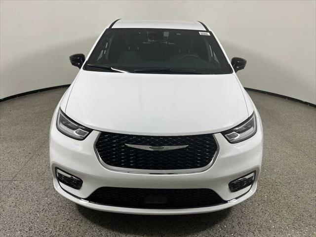 2025 Chrysler Pacifica PACIFICA SELECT
