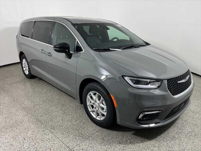 2025 Chrysler Pacifica PACIFICA SELECT