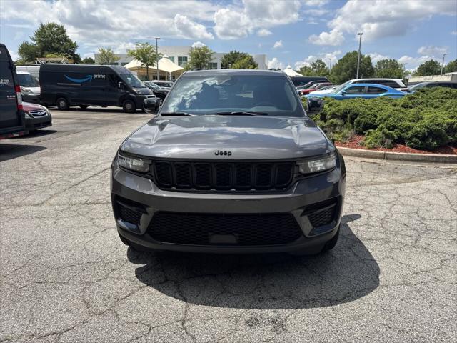 2024 Jeep Grand Cherokee Altitude 4x2