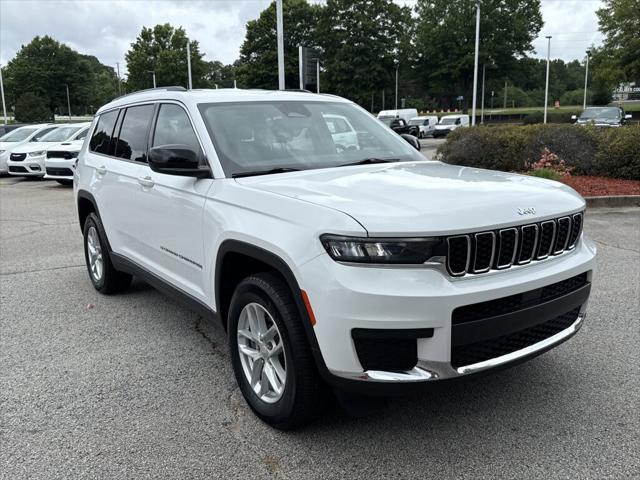 2023 Jeep Grand Cherokee L Laredo 4x2