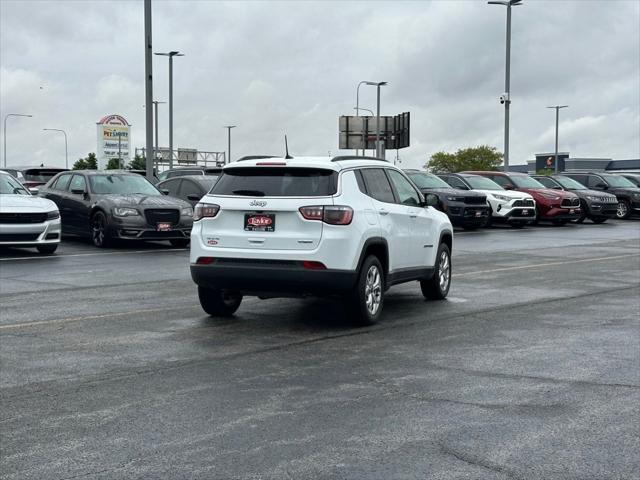 2025 Jeep Compass COMPASS LATITUDE 4X4
