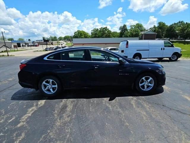 2017 Chevrolet Malibu LS
