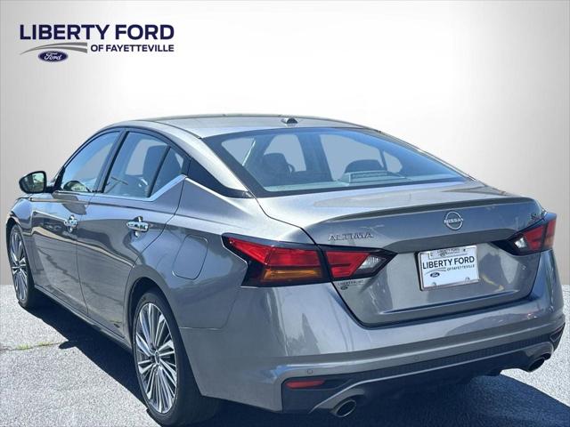 2023 Nissan Altima SL FWD