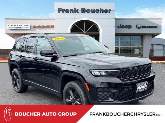 2025 Jeep Grand Cherokee GRAND CHEROKEE ALTITUDE 4X4