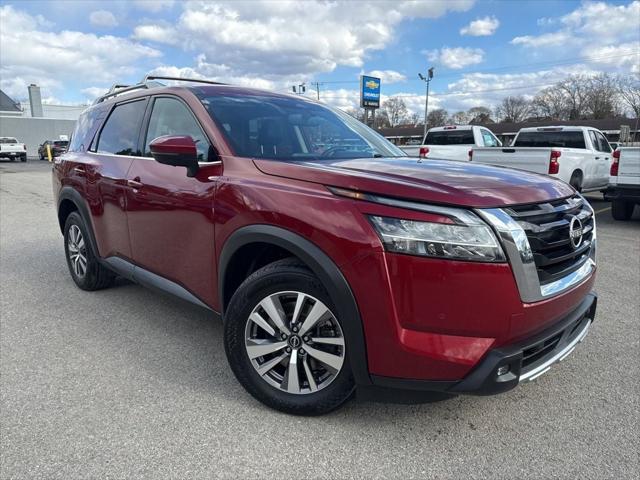 2022 Nissan Pathfinder SL 4WD