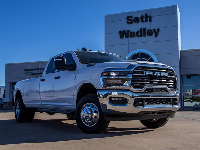 2025 RAM Ram 3500 RAM 3500 TRADESMAN CREW CAB 4X4 8 BOX