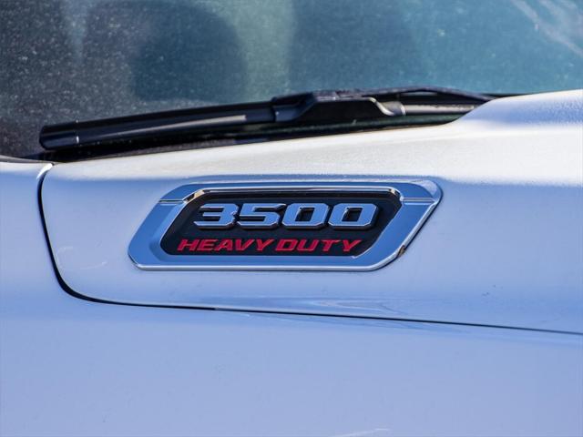 2025 RAM Ram 3500 RAM 3500 TRADESMAN CREW CAB 4X4 8 BOX