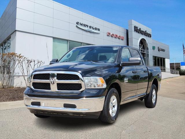 2023 RAM 1500 Classic SLT Crew Cab 4x2 57 Box