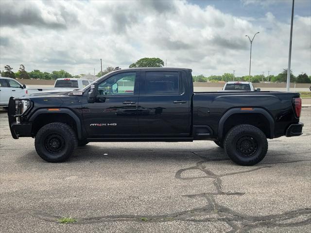 2024 GMC Sierra 2500HD 4WD Crew Cab Standard Bed AT4X