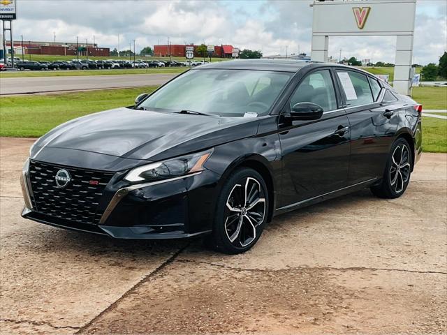 2023 Nissan Altima SR FWD